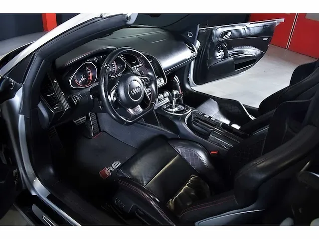 Audi r8 convertible 5,2l v10 fsi - 2015 - afbeelding 74 van  88