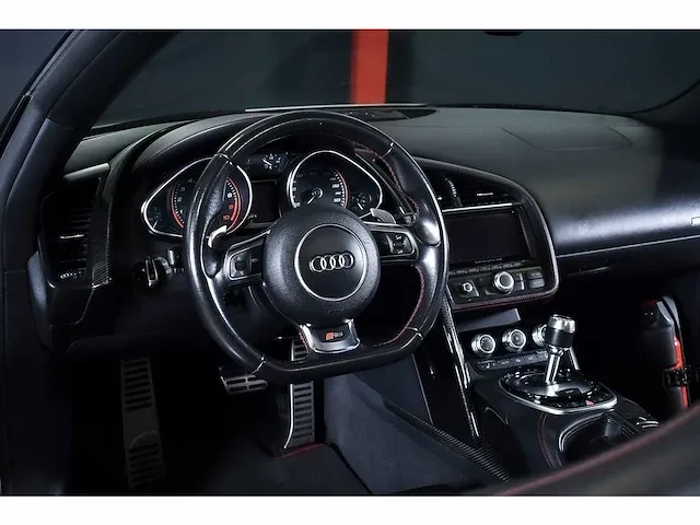 Audi r8 convertible 5,2l v10 fsi - 2015 - afbeelding 75 van  88