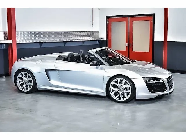 Audi r8 convertible 5,2l v10 fsi - 2015 - afbeelding 67 van  88