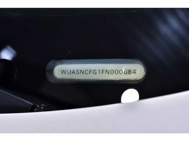 Audi r8 convertible 5,2l v10 fsi - 2015 - afbeelding 82 van  88