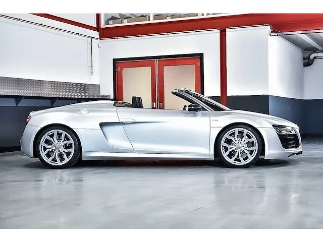 Audi r8 convertible 5,2l v10 fsi - 2015 - afbeelding 88 van  88
