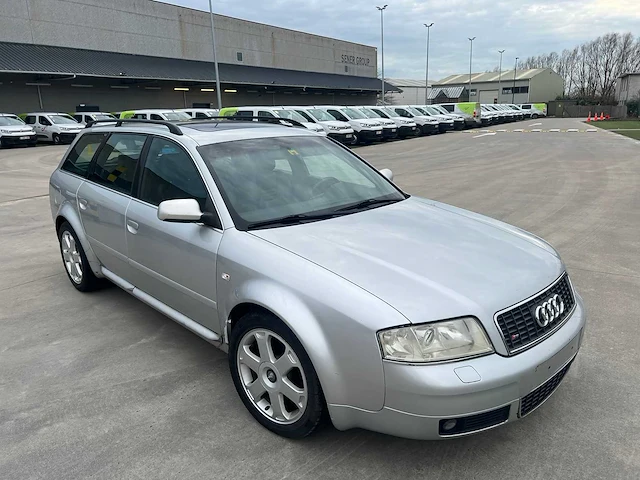 Audi s6 - 2005 - afbeelding 1 van  26