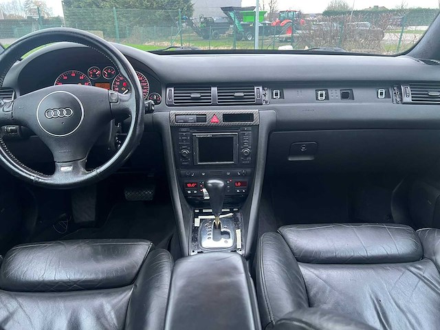 Audi s6 - 2005 - afbeelding 3 van  26
