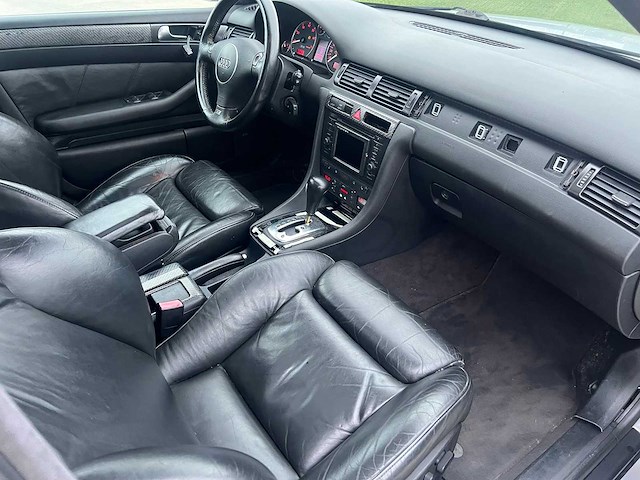 Audi s6 - 2005 - afbeelding 4 van  26