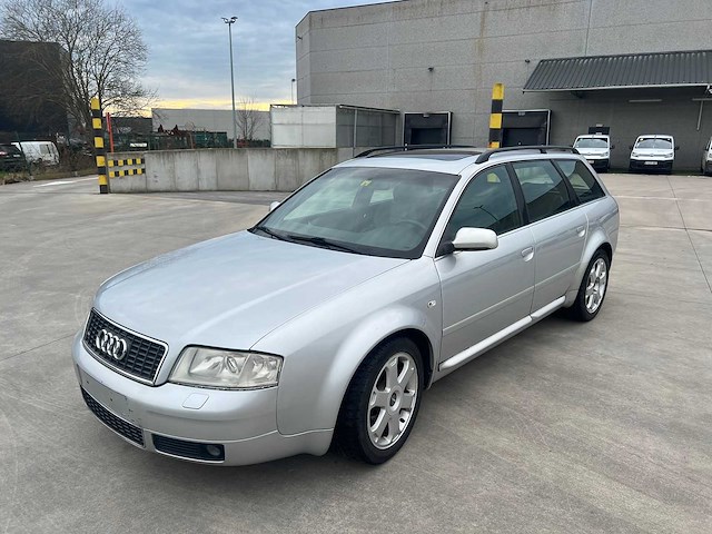 Audi s6 - 2005 - afbeelding 17 van  26