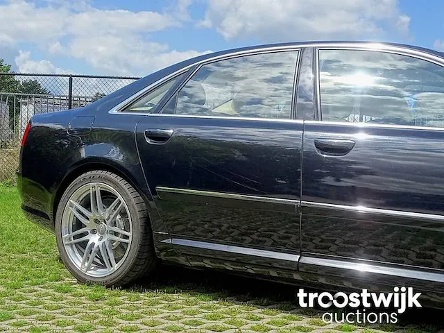 Audi s8 5.2 fsi v10 - afbeelding 9 van  57
