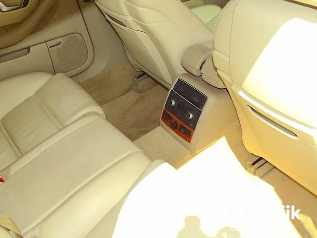 Audi s8 5.2 fsi v10 - afbeelding 21 van  57
