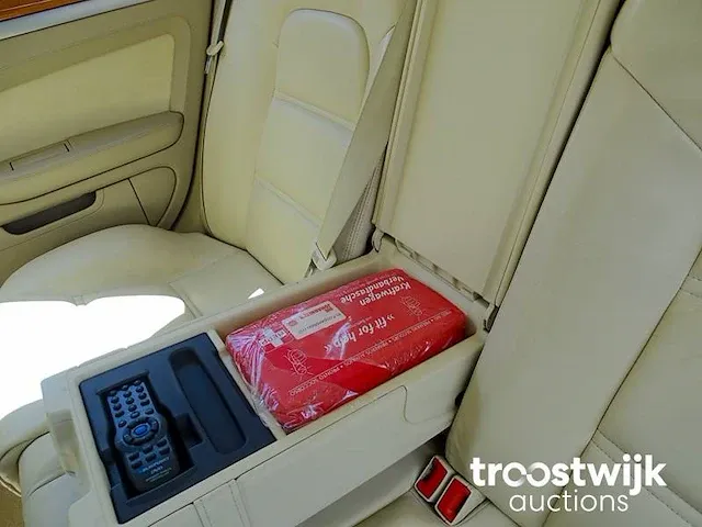 Audi s8 5.2 fsi v10 - afbeelding 30 van  57