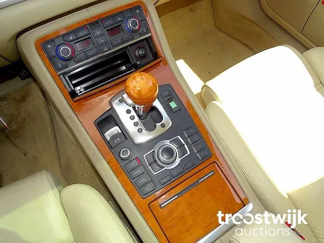 Audi s8 5.2 fsi v10 - afbeelding 36 van  57