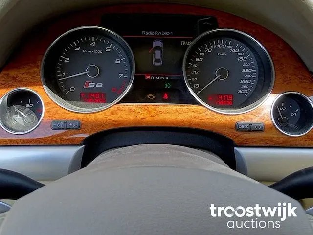 Audi s8 5.2 fsi v10 - afbeelding 44 van  57