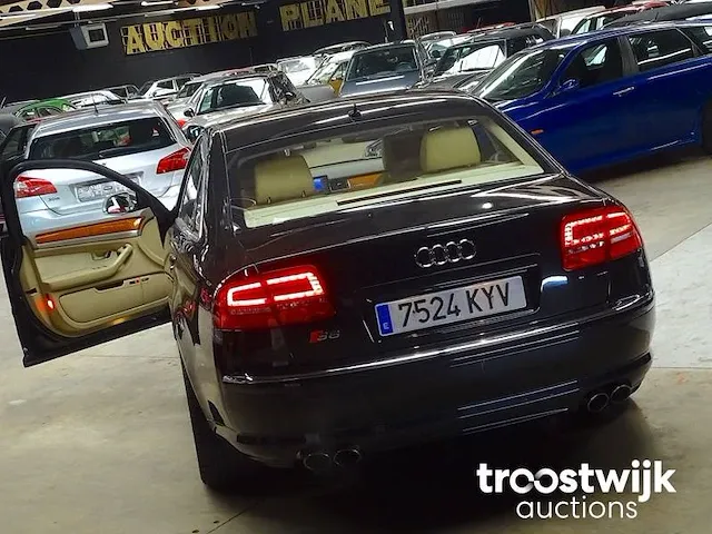 Audi s8 5.2 fsi v10 - afbeelding 53 van  57