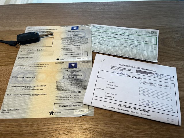 Audi tt - afbeelding 4 van  16