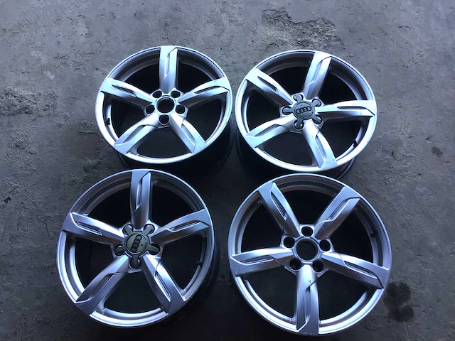 Audi velgen - afbeelding 1 van  1