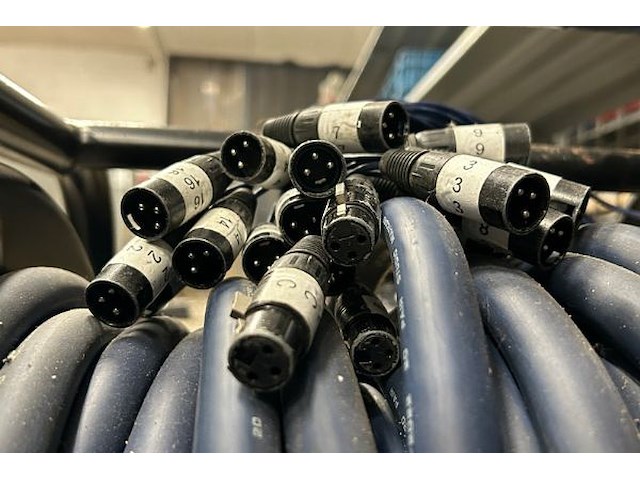 Audiokabel op mobiele kabelrol - afbeelding 3 van  7