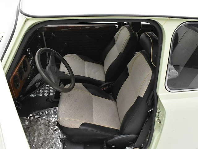 Austin mini 1000 - afbeelding 2 van  34