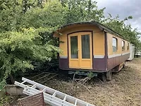Authentieke tielse woonwagen - afbeelding 2 van  7