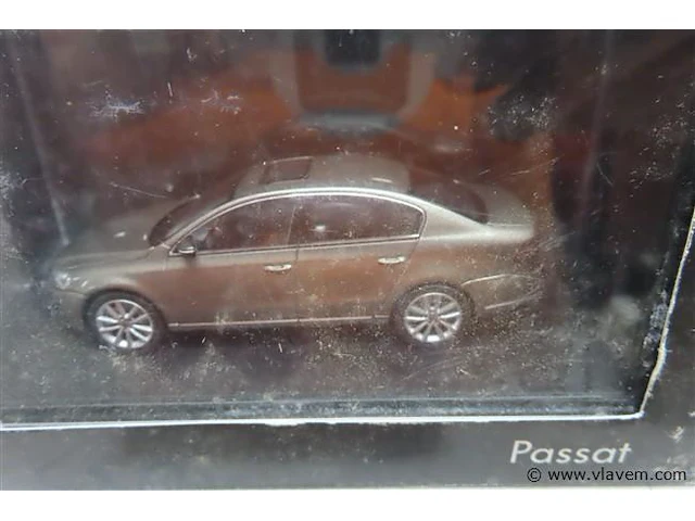 Auto 1 stuk - afbeelding 2 van  3
