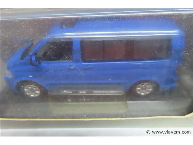Auto 1 stuk - afbeelding 2 van  3