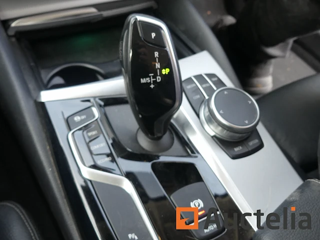 Auto bmw 520d touring (2018-136.372 km) - afbeelding 20 van  26