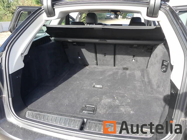 Auto bmw 520d touring (2018-136.372 km) - afbeelding 24 van  26