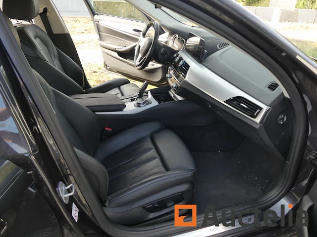 Auto bmw 520d touring (2018-136.372 km) - afbeelding 5 van  26