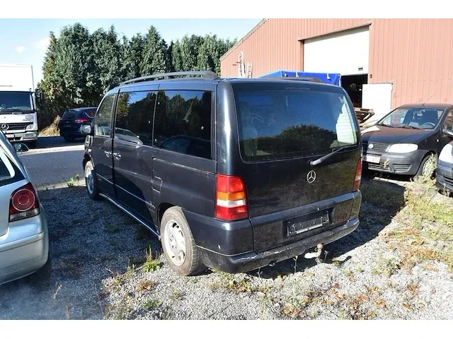 Auto dubbel gebruik mercedes viano v220cdi, type 638/2, variant ybf0, versie d4aab1, ch.nr. vsa63829413345784, bouwjaar 01.12.2000 (2 sleutels, boorddocumenten: inschrijvingsbewijs (verlopen), gelijkvormigheidsattest en schouwingsbewijs - afbeelding 24 van  33