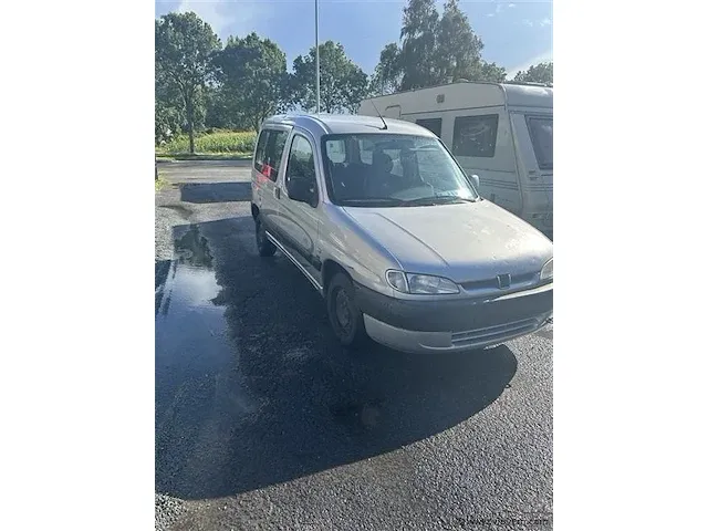 Auto dubbel gebruik - afbeelding 2 van  8