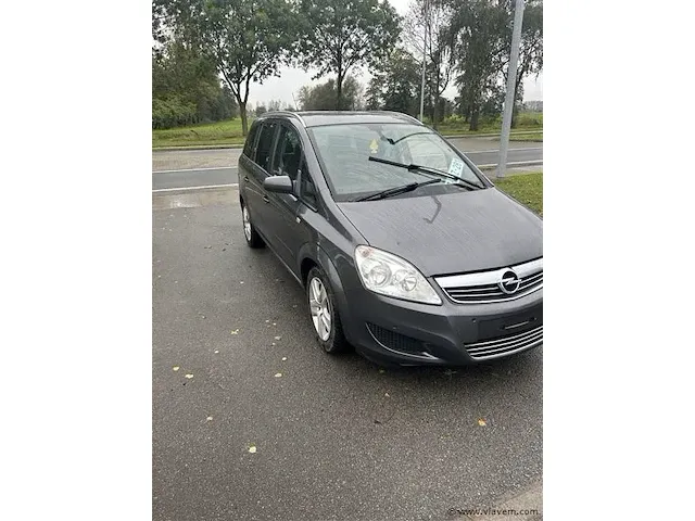 Auto dubbel gebruik - afbeelding 4 van  11