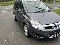 Auto dubbel gebruik - afbeelding 4 van  11
