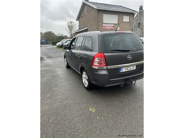 Auto dubbel gebruik - afbeelding 6 van  11