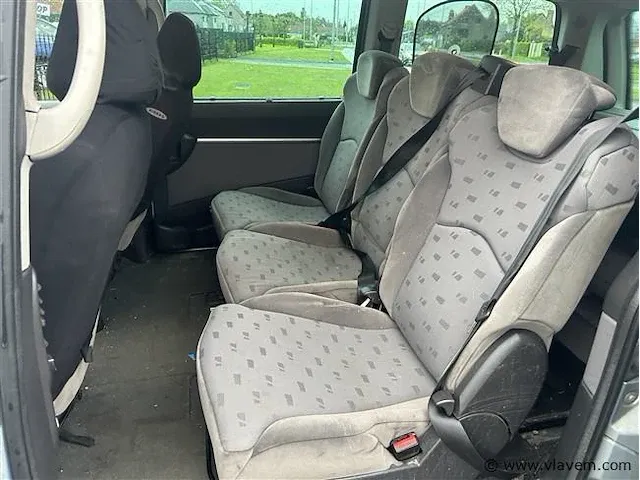 Auto dubbel gebruik - afbeelding 8 van  11