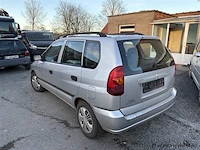 Auto dubbel gebruik - afbeelding 4 van  8
