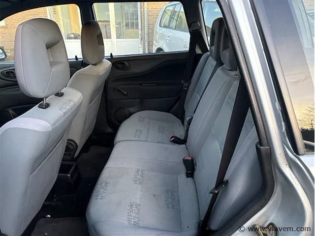 Auto dubbel gebruik - afbeelding 5 van  8