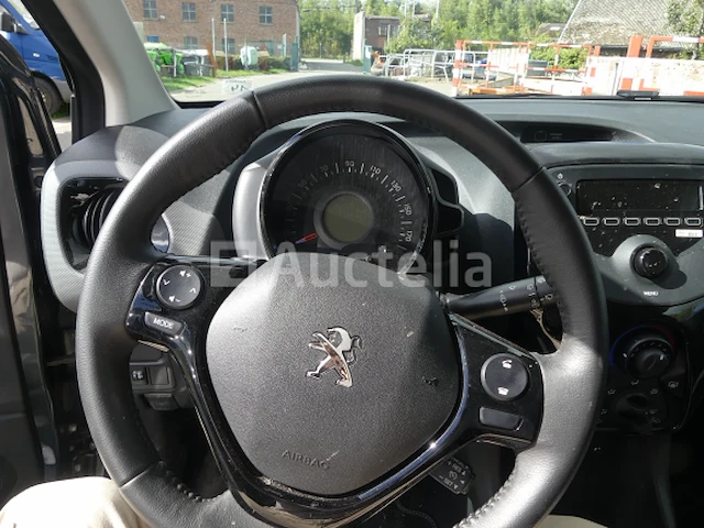 Auto (ingang op straat) (1.735km) peugeot 108 style 5 deurs(vin:vf3pscfbdjr245289) - afbeelding 5 van  16