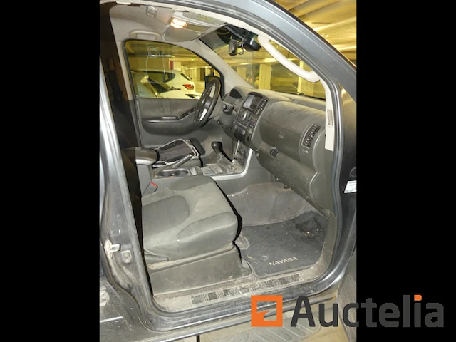 Auto nissan navara 2.5 (2012-237.396 km) - afbeelding 6 van  24