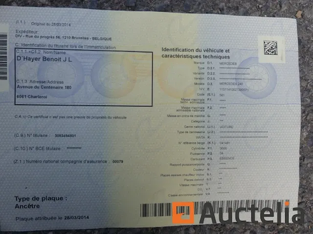Auto oldtimer mercedes-benz 240d 115d 3.0 (116.118 1975 km) - afbeelding 14 van  21