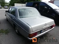 Auto oldtimer mercedes-benz 240d 115d 3.0 (116.118 1975 km) - afbeelding 16 van  21
