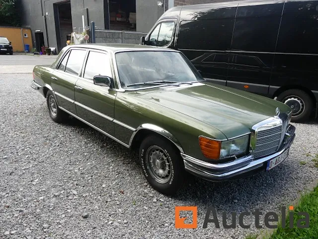 Auto oldtimer mercedes-benz 450 se (1977-217.521 km) - afbeelding 8 van  21