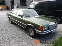 Auto oldtimer mercedes-benz 450 se (1977-217.521 km) - afbeelding 8 van  21