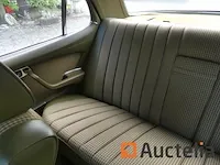 Auto oldtimer mercedes-benz 450 se (1977-217.521 km) - afbeelding 15 van  21