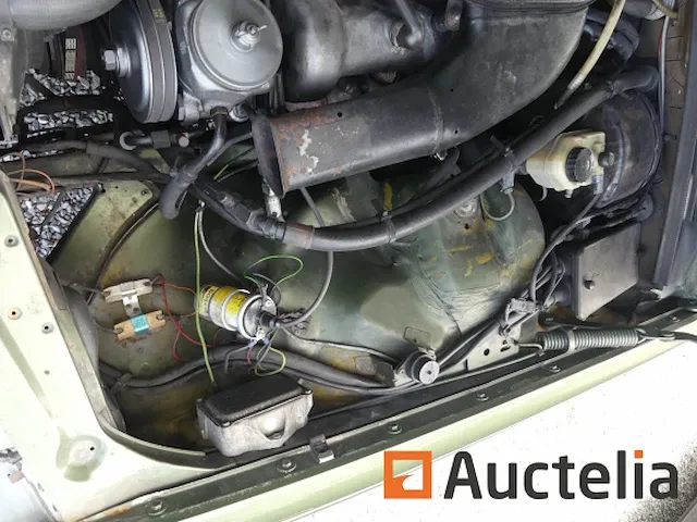 Auto oldtimer mercedes-benz 450 se (1977-217.521 km) - afbeelding 20 van  21