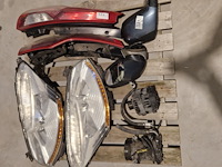 Auto onderdelen picasso : set achterlichten, set koplampen, voorbumper met mistlichten, alternator, aircopomp en intercooler 1.6 hdi, frontbalk en bovenbouw (motorkapslot) en zijspiegels, van citroen picasso bouwjaar 2010 - afbeelding 4 van  6