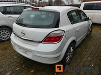 Auto opel astra (2005-150.228 km) - afbeelding 26 van  30