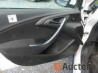Auto opel astra sport tourer (2013-314.104 km) - afbeelding 8 van  33