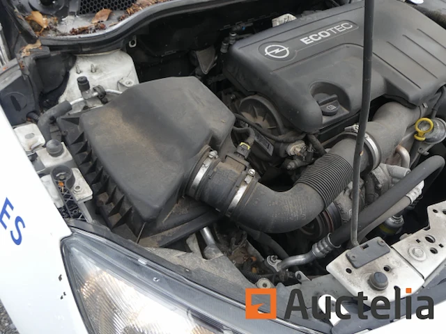 Auto opel astra sport tourer (2013-314.104 km) - afbeelding 14 van  33