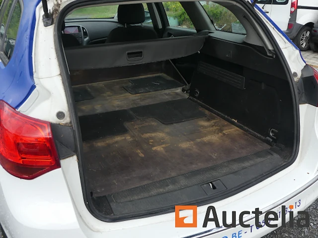 Auto opel astra sport tourer (2013-314.104 km) - afbeelding 33 van  33