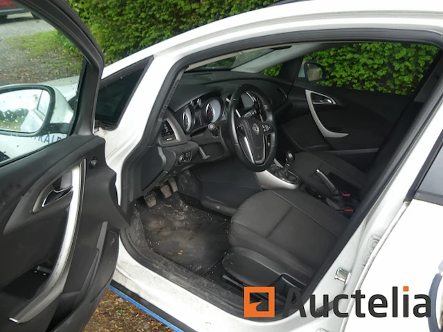 Auto opel astra stationwagon (2012-211.232 km) - afbeelding 2 van  33