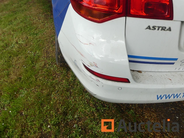Auto opel astra stationwagon (2012-211.232 km) - afbeelding 19 van  33