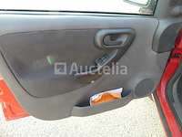 Auto opel combo (2004-166.049 km-vin:w0l0xcf064302321) - afbeelding 15 van  28