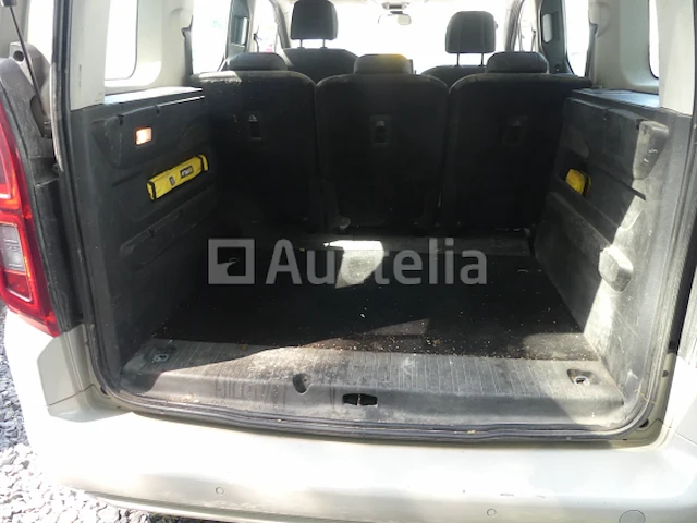 Auto opel combo life (2020-164.299 km-vin:wovecyhylj618520) - afbeelding 4 van  24